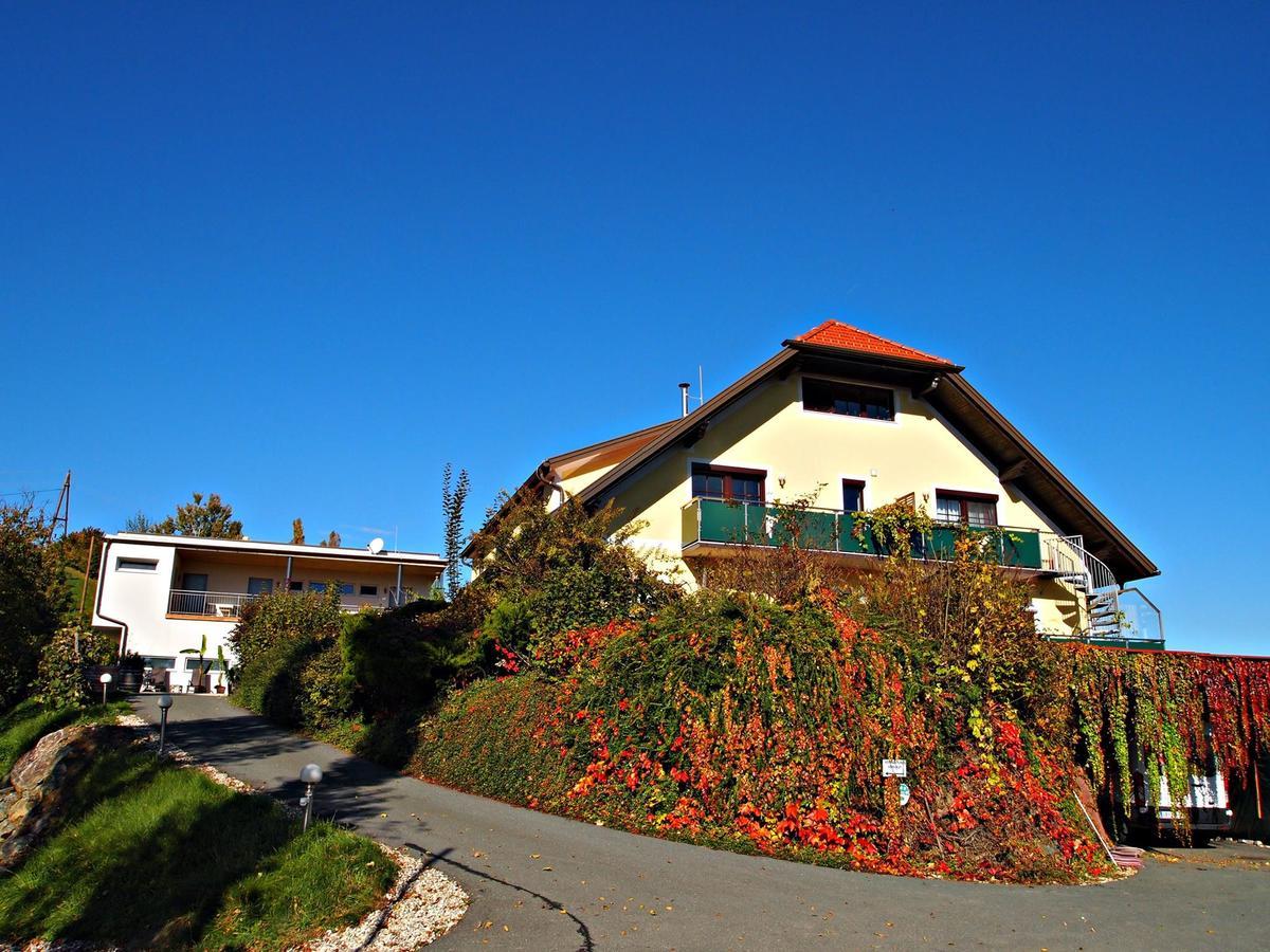 Toso Genussreich Hotel Leutschach Exterior photo